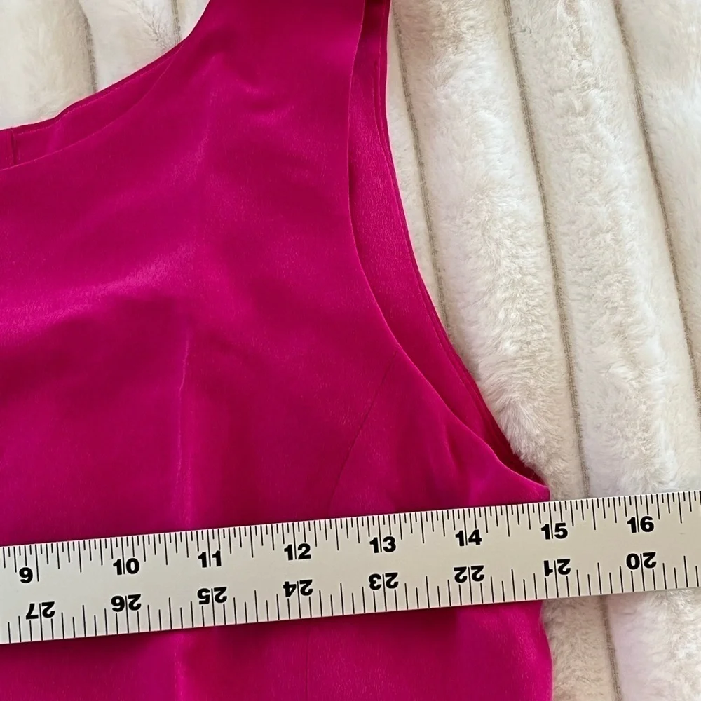 Dana Buchman 100% Silk Sleeveless Top Hot Pink Button Back Size 6 Careerwear